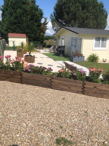Bed and Breakfast Les Pins Perdus Saint-Ciers-d'Abzac Exterior foto